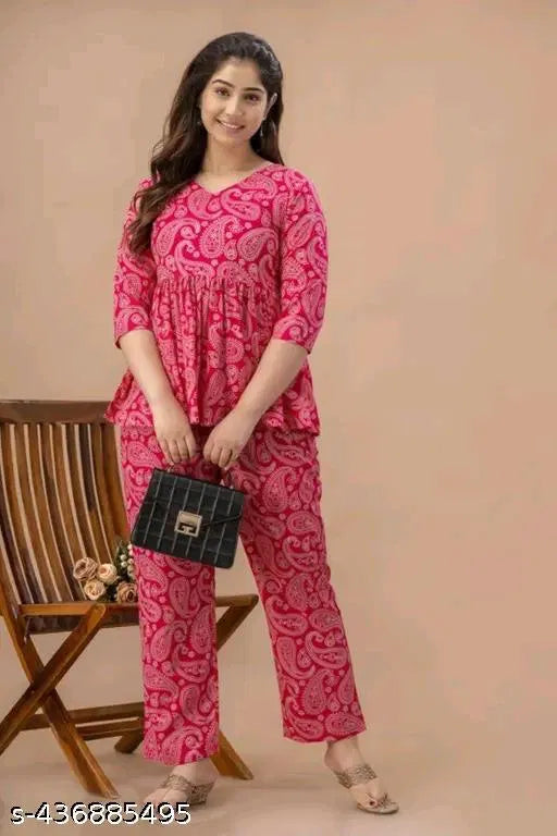 Women's Clothing Collection  Sarees, Kurtis, Gowns & Tops | IMB Store