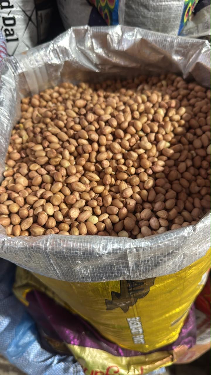 Moong Fali (Peanuts) 1kg C5001