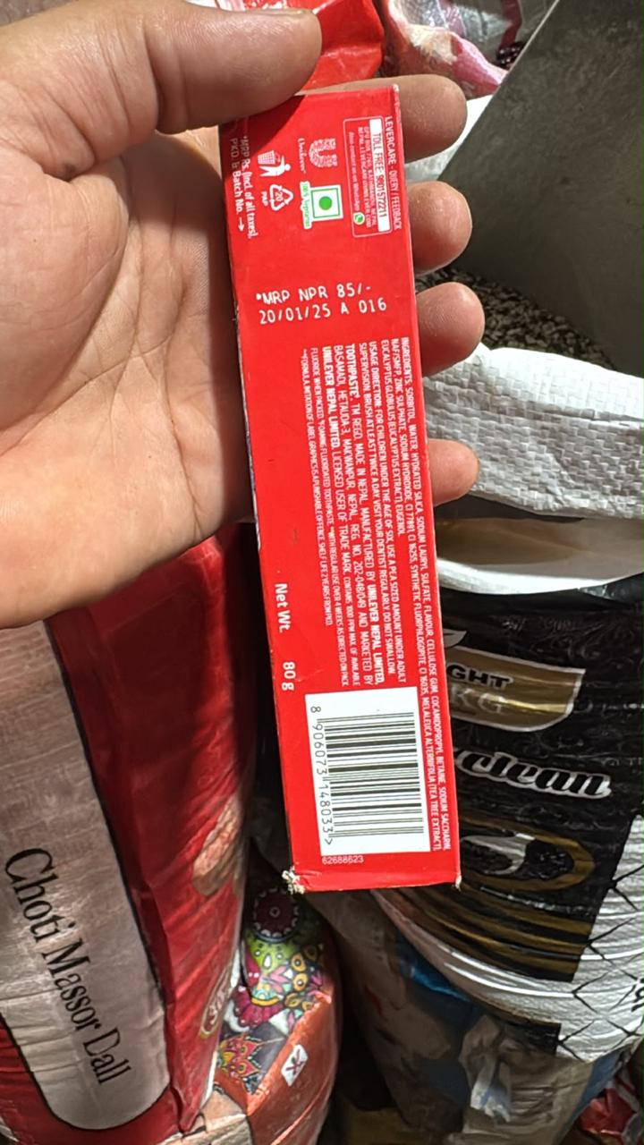 Closeup Red Hot Triple Fresh Formula Toothpaste - 80g C5001