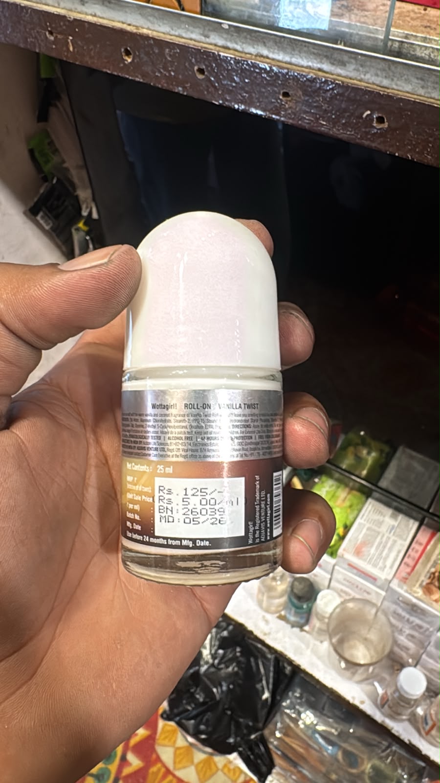 Nottage Girl Roll-On Vanilla Twist 48H front