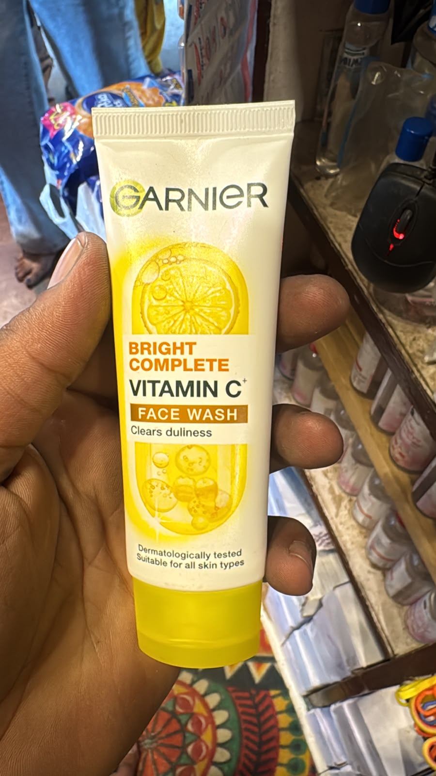 Garnier Bright Complete Vitamin C Plus Face Wash 150 gm back label